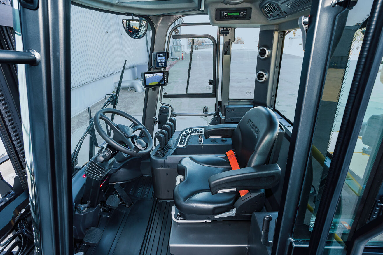 Cabina Hyundai 70D-9